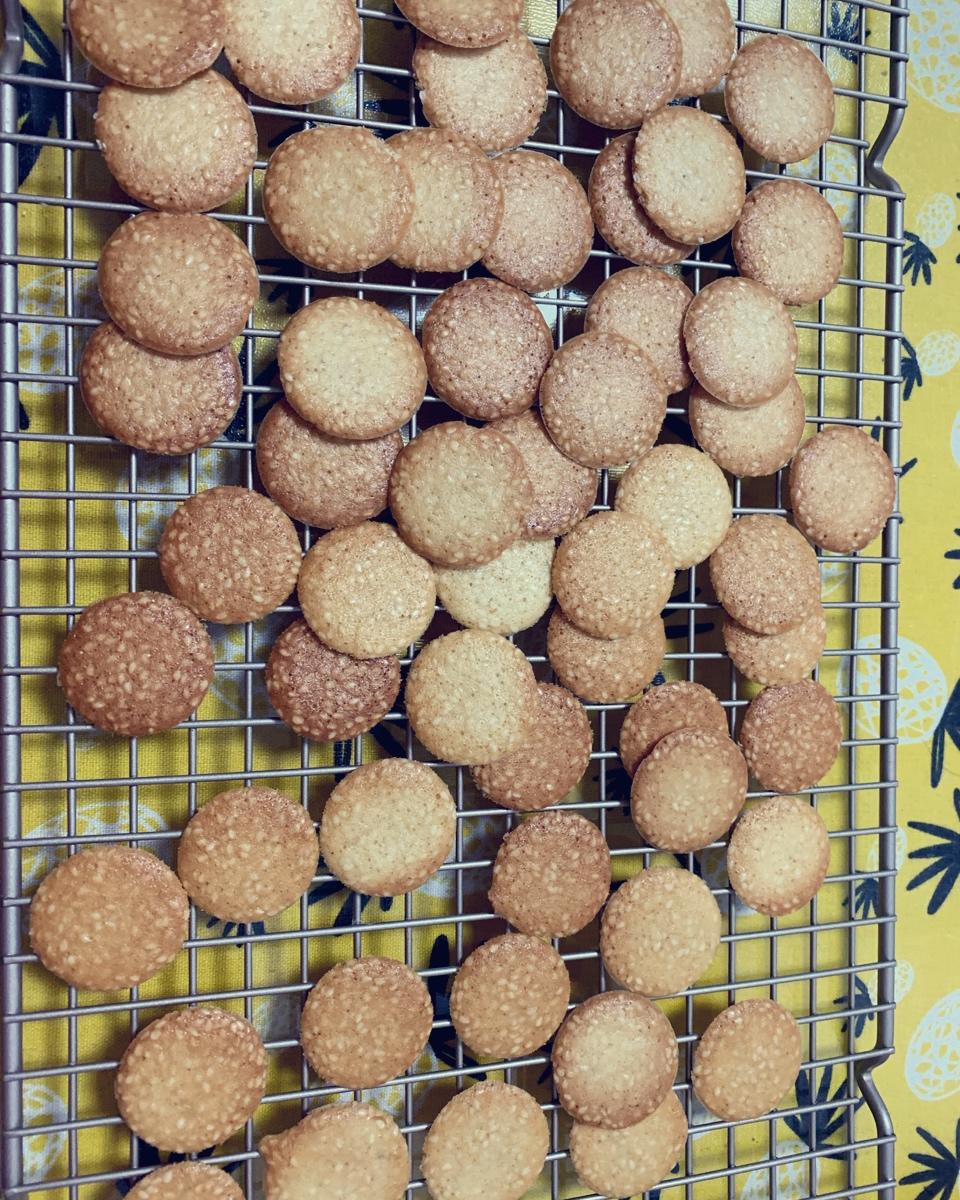 芝麻薄脆蛋白饼干