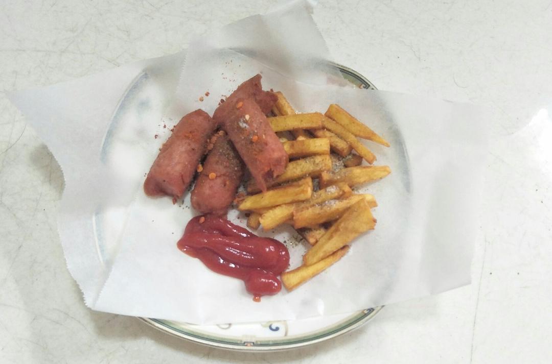 新手一次成功的炸薯条（脆脆的，不信你试一下😄）