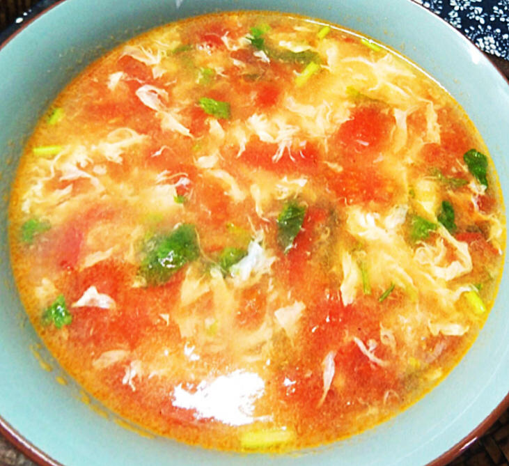 西红柿角瓜鸡蛋汤