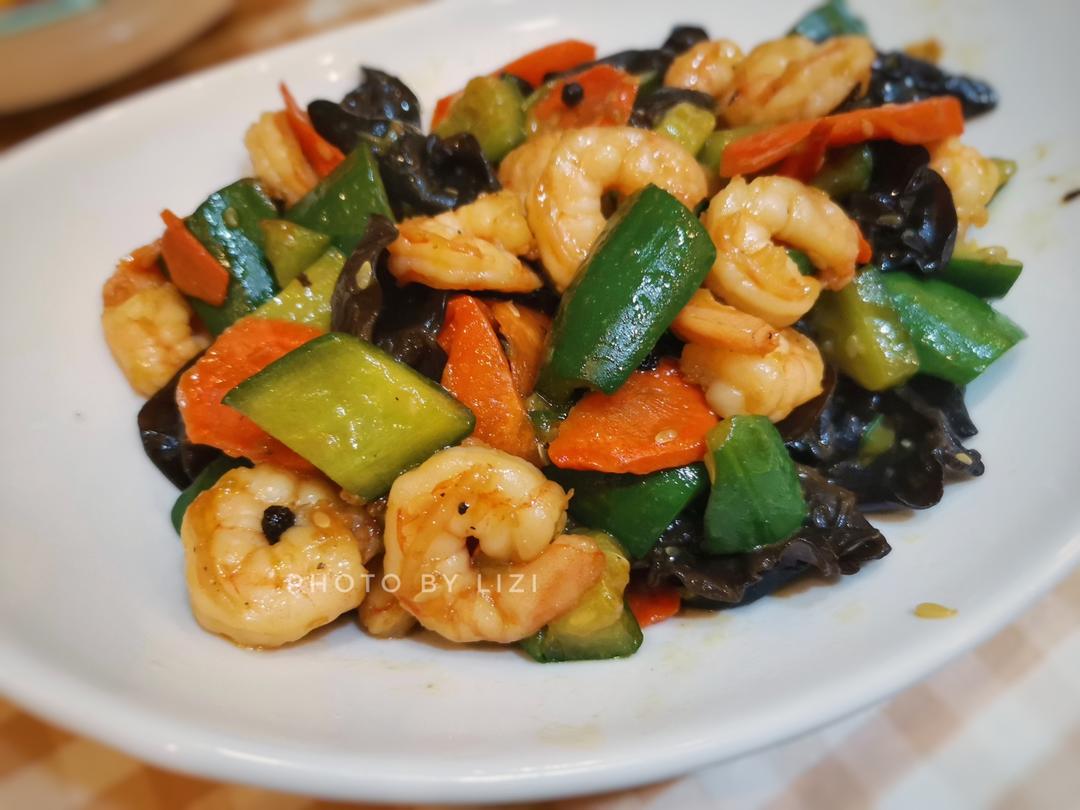 麻辣白虾炒黄瓜｜北鼎多功能火锅