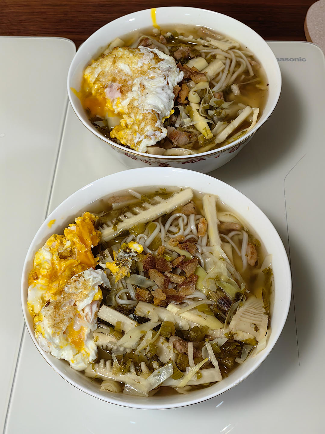 杭州人心底的两碗面：片儿川+肉丝拌川