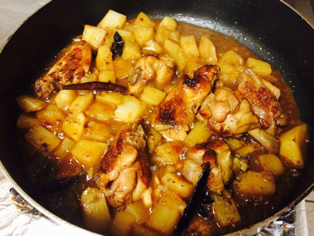 红烧土豆炖鸡腿