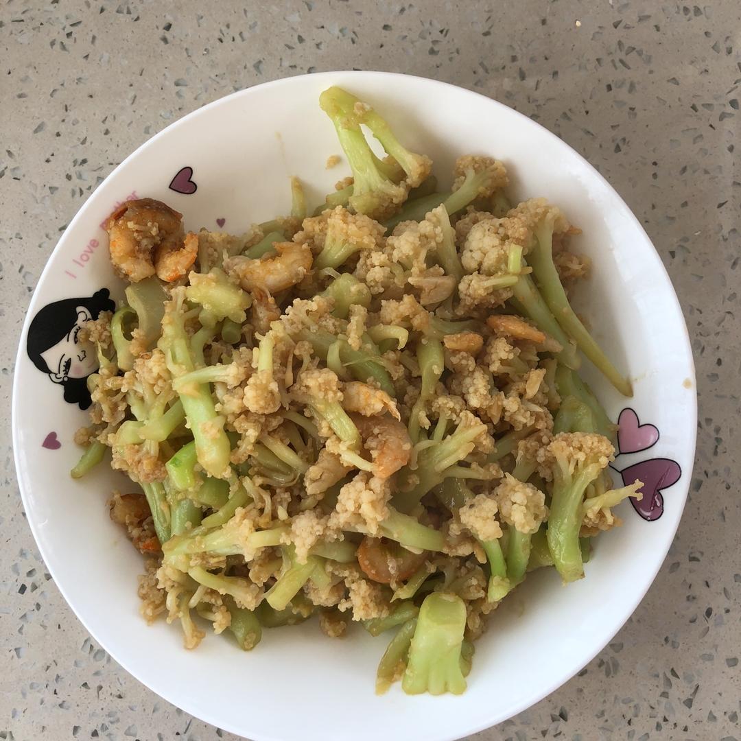 黄瓜拌拉皮