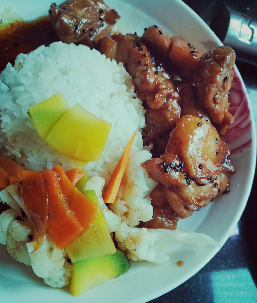 照烧鸡腿饭