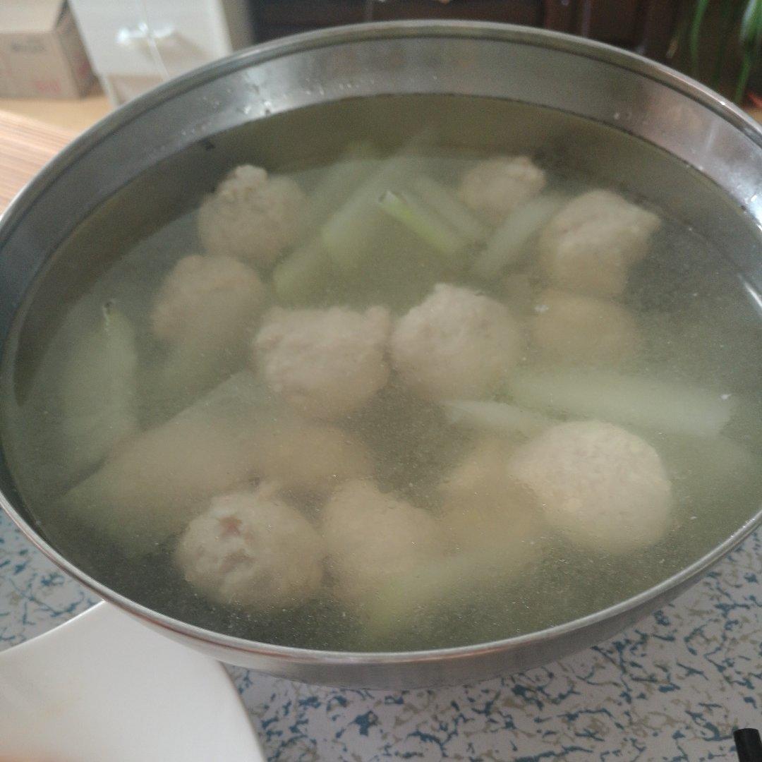 夏天不可错过的家常味--冬瓜丸子汤