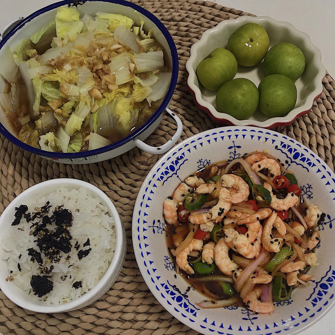 鲜嫩爽口，低脂低卡的酸辣柠檬虾，爆好吃