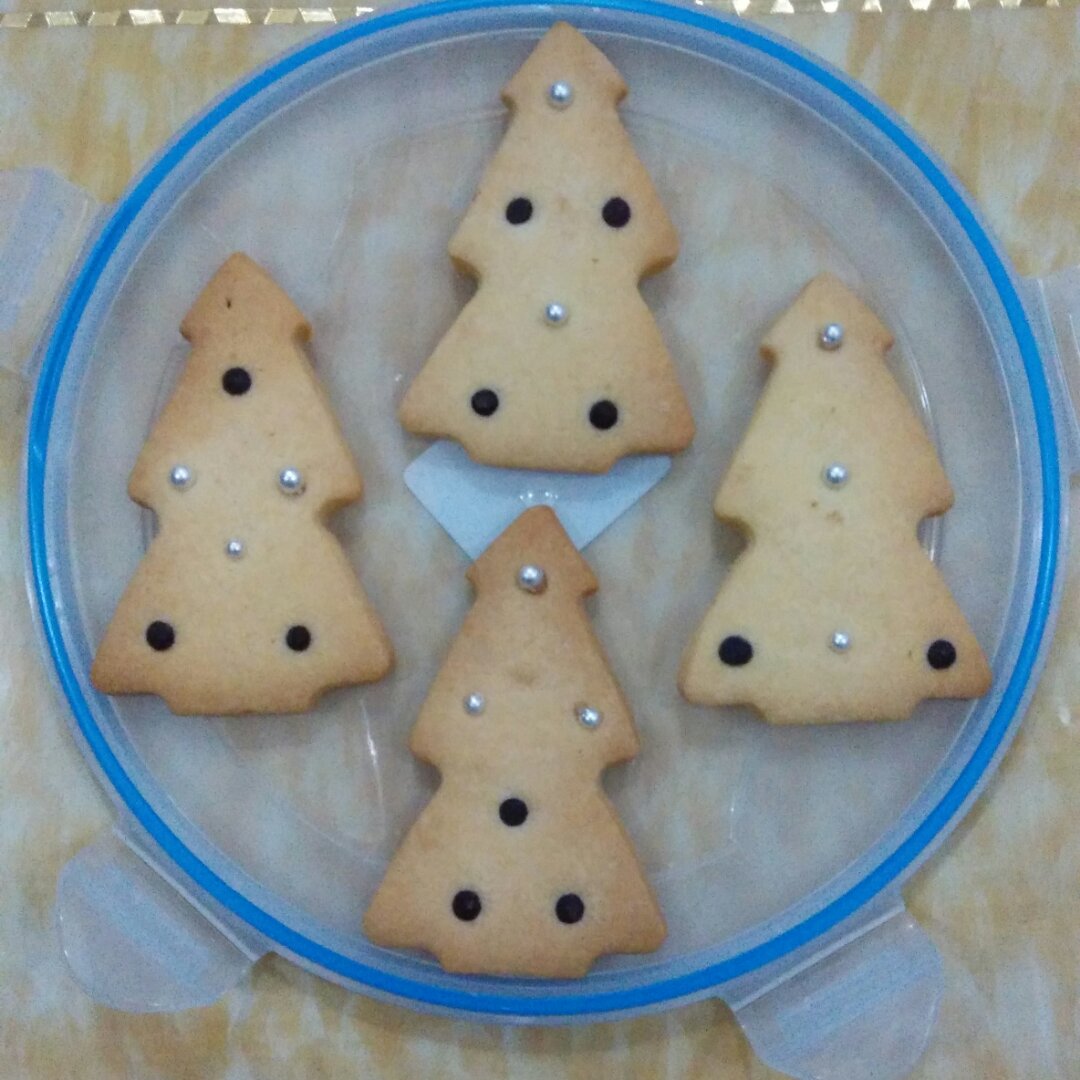 超简单！好吃又平整的糖霜饼干底的做法（附贴心小提示哦）