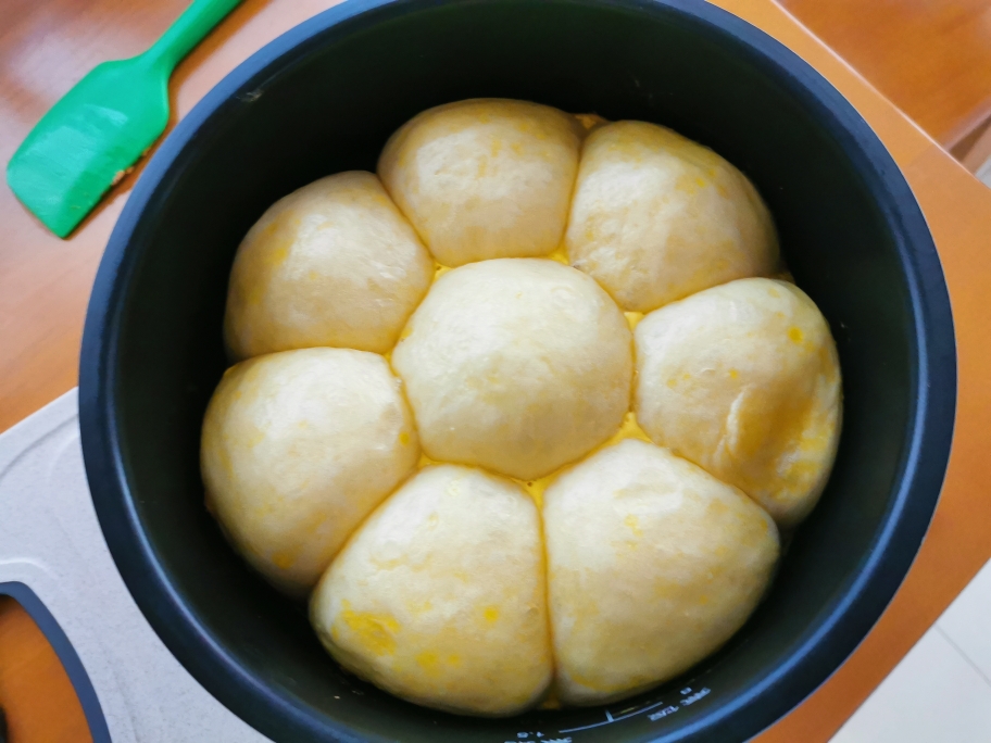 普通面粉电饭锅烤面包的做法 步骤3