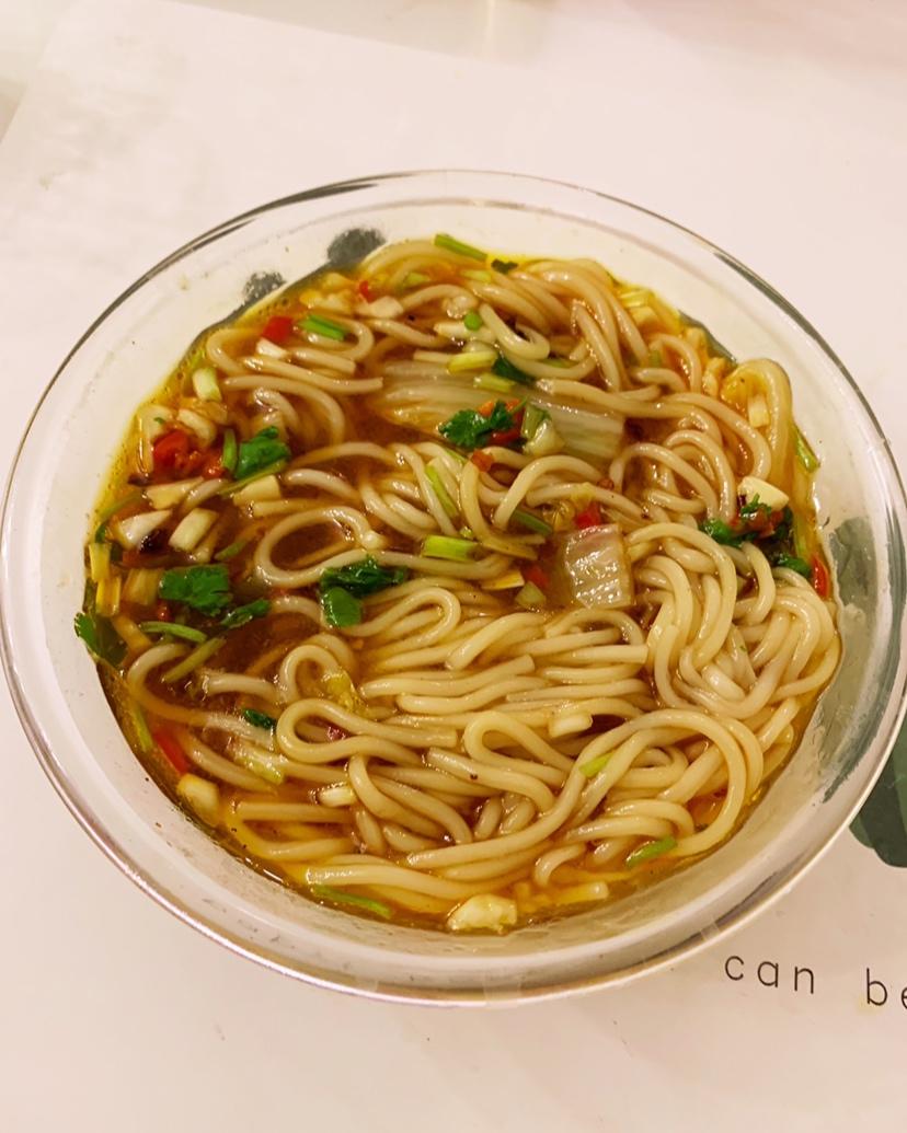 一碗热汤面