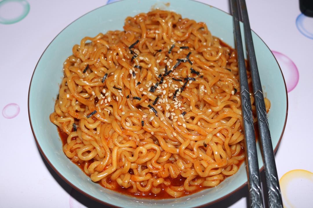 火鸡面（辣鸡面）