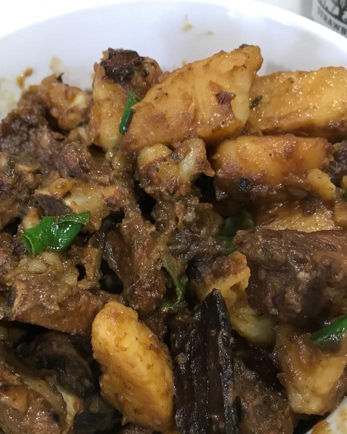土豆烧排骨