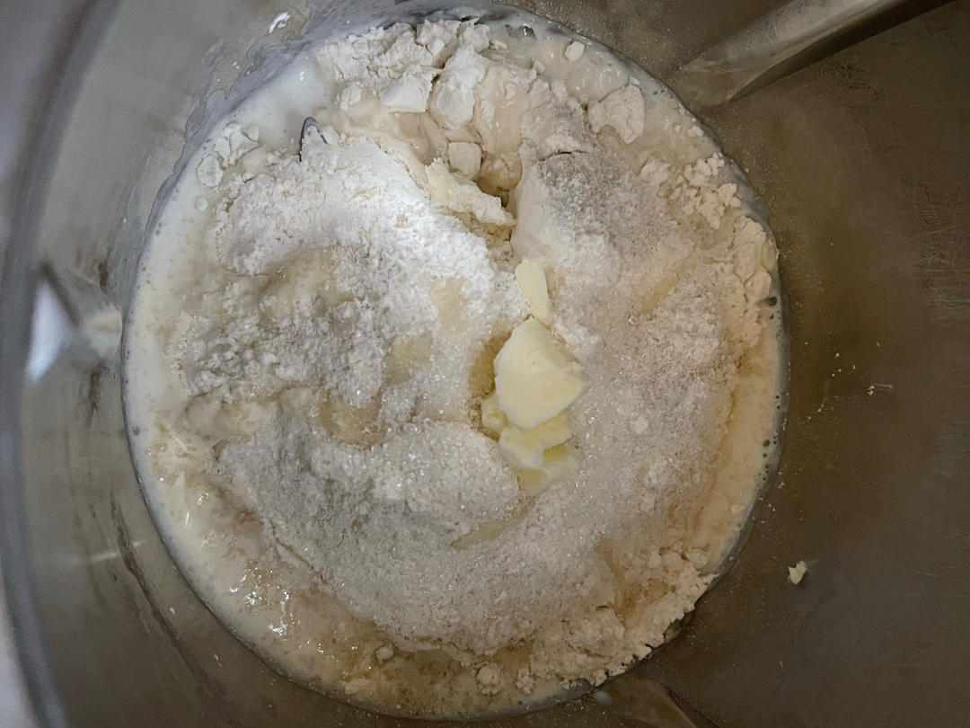 纯奶手撕吐司的做法 步骤1