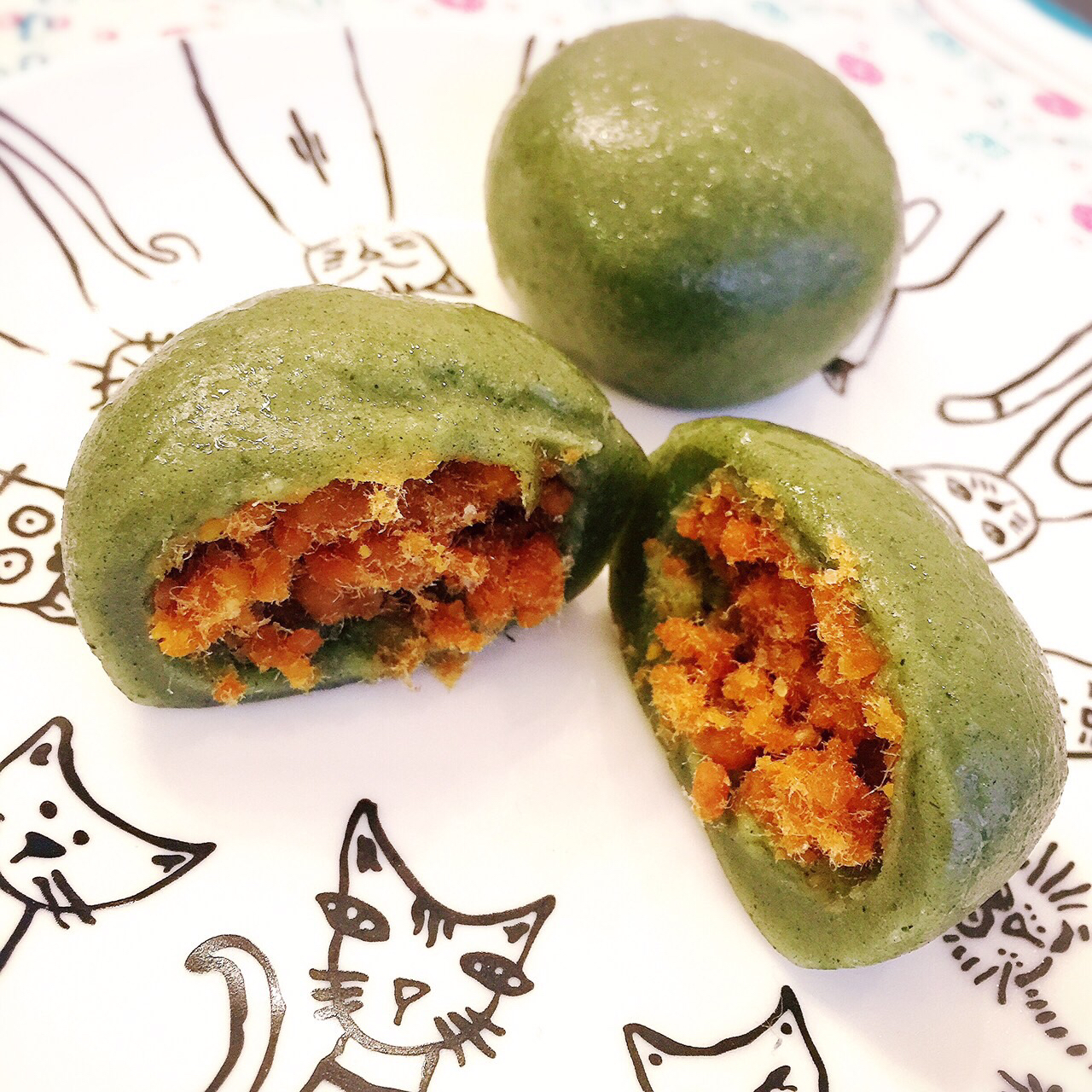 新晋网红【杏花楼 咸蛋黄肉松青团】