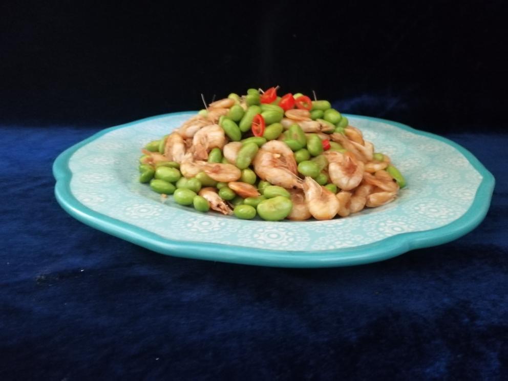 毛豆炒河虾的做法