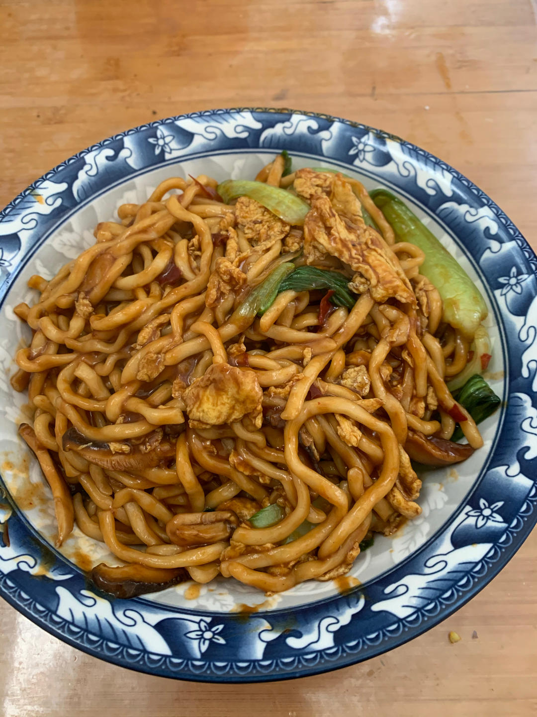 好吃到飞起青椒鸡蛋炒面！零失败