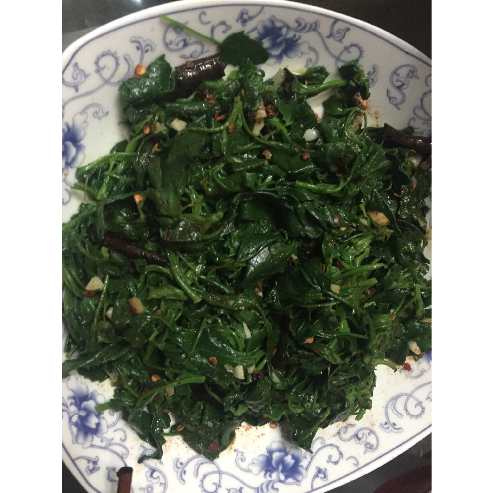 凉拌灰灰菜