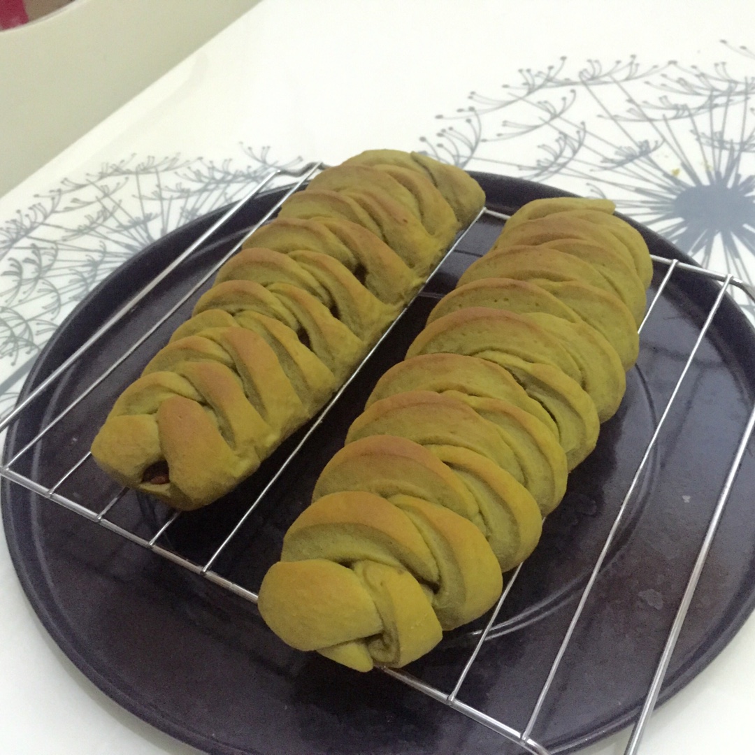 抹茶红豆面包