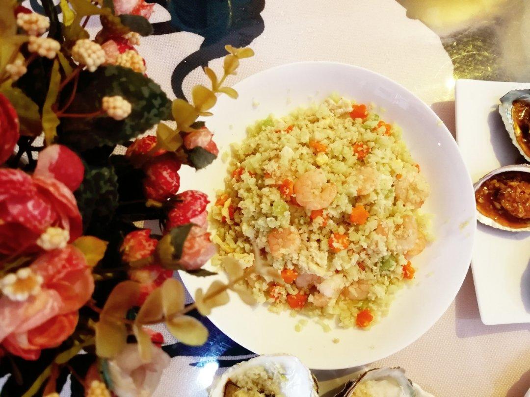 虾仁花菜伪炒饭