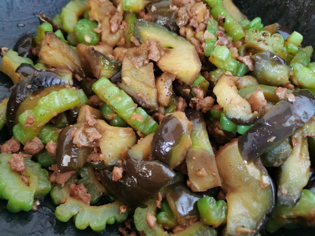 苦瓜炒茄子🍆