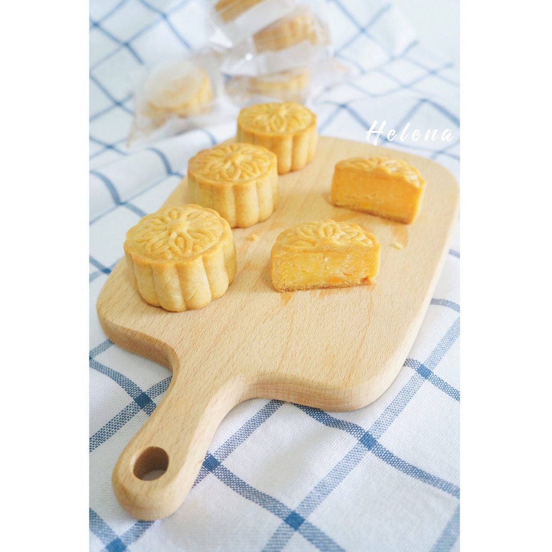 金沙奶黄月饼