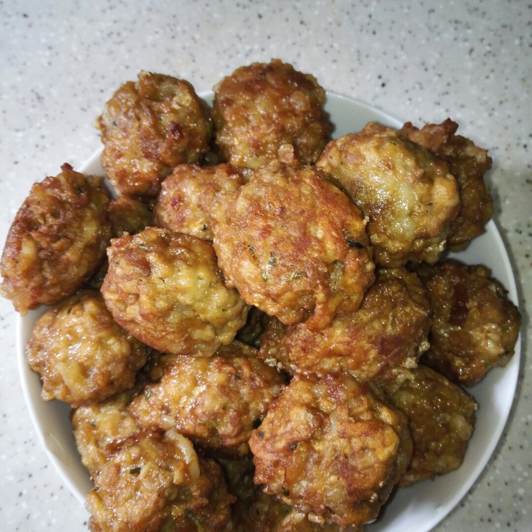 秘制红烧狮子头