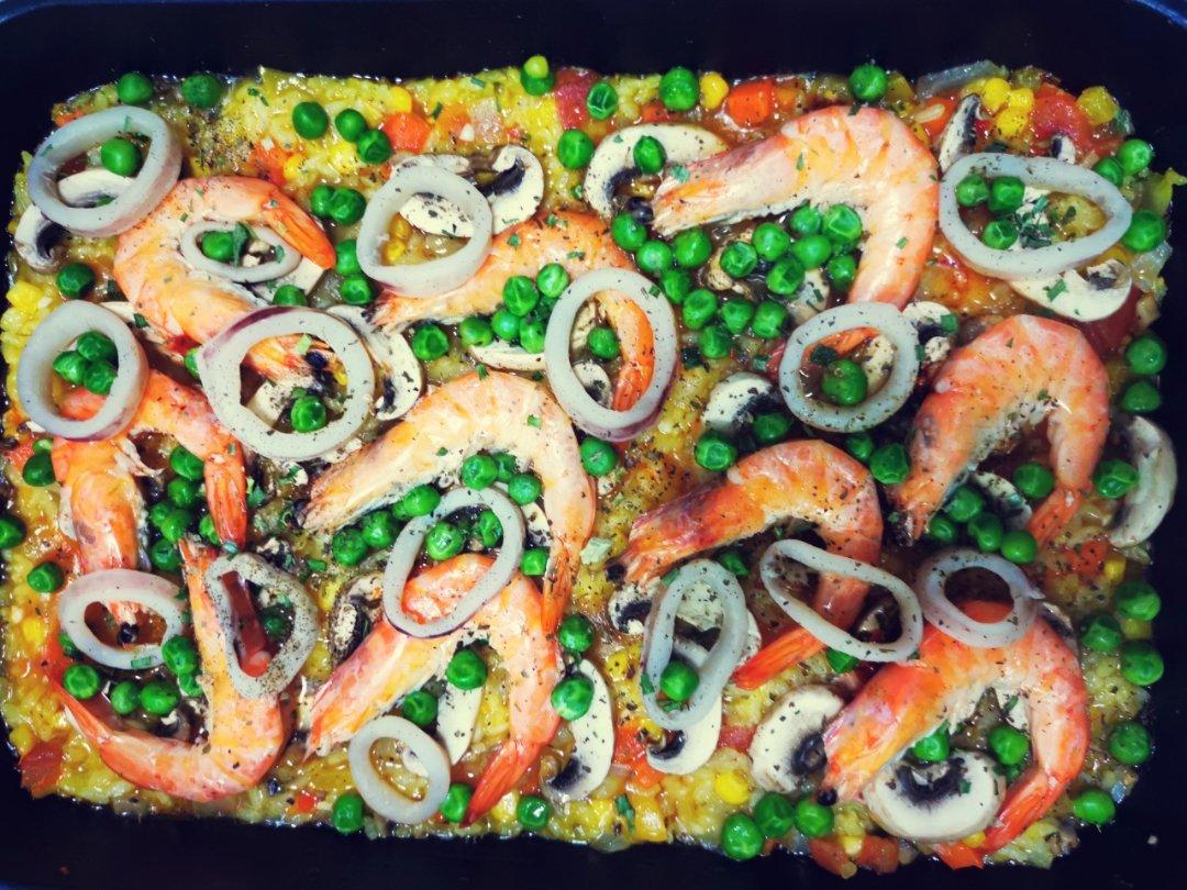 藏红花果然是西班牙海鲜饭的灵魂