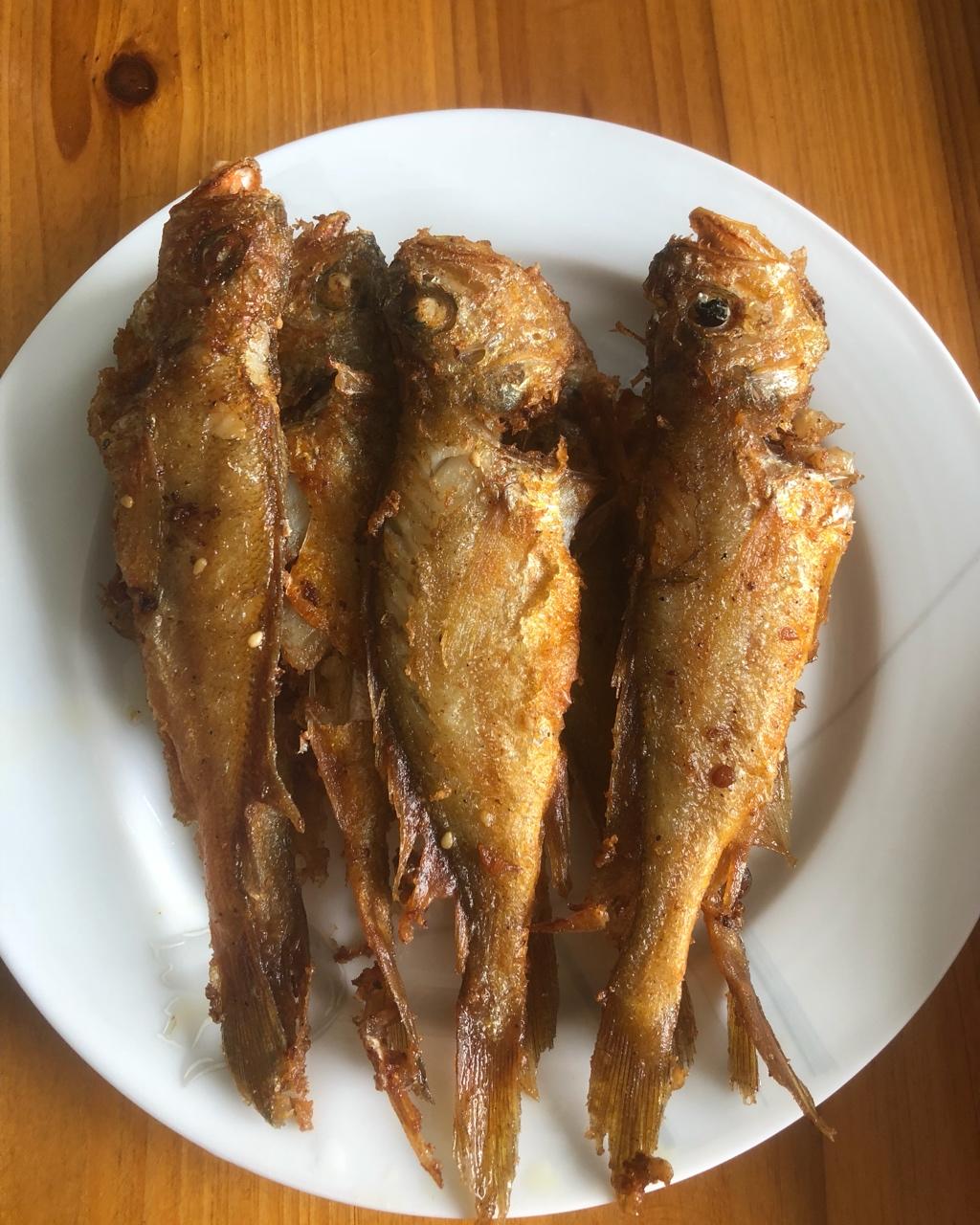 过小日子做的酥炸小黄花鱼