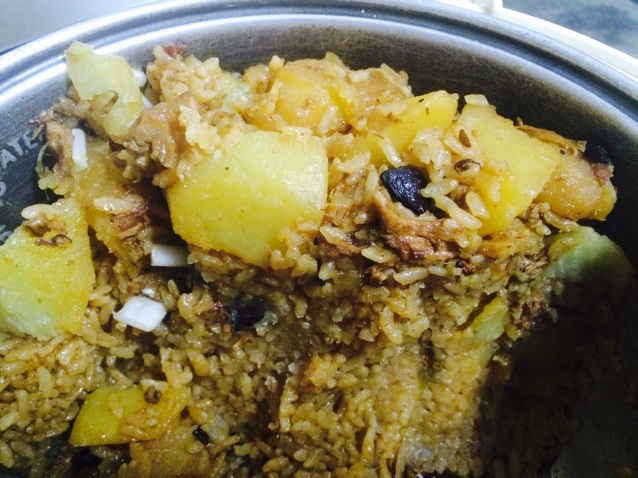 土豆焖饭（电饭锅版）