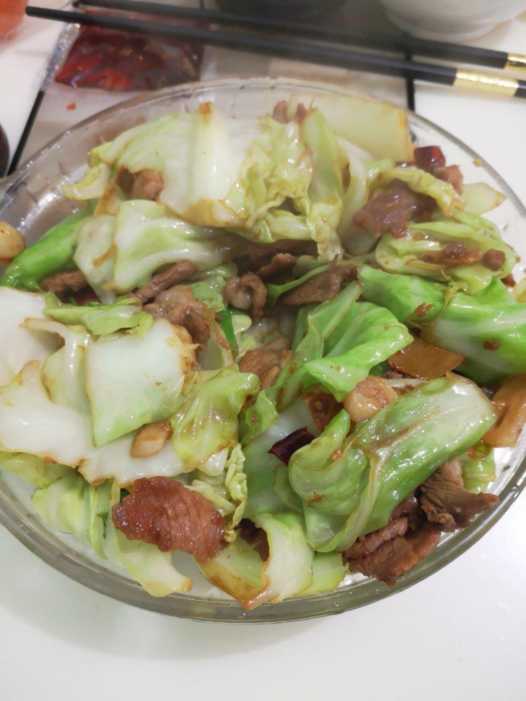 阿婆手撕包菜