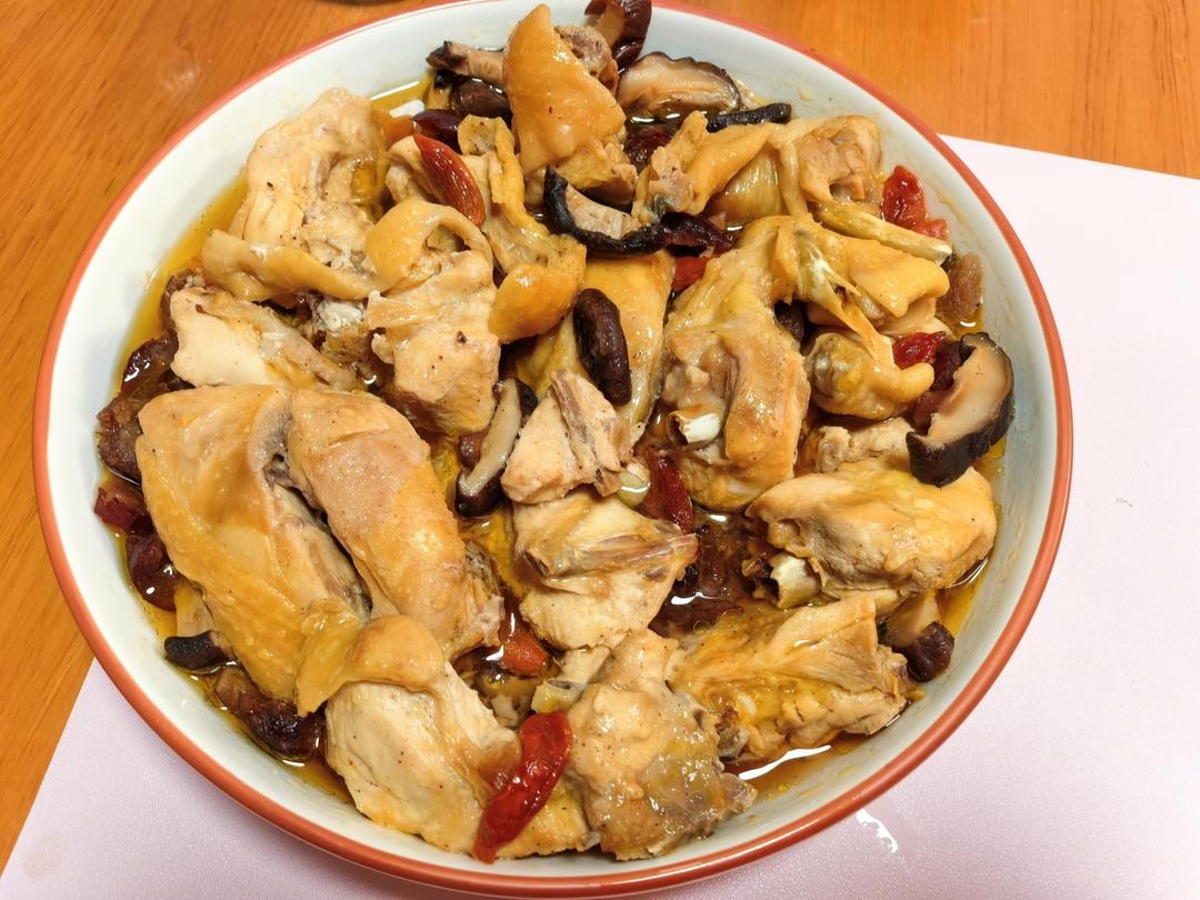 减脂养生必备广式冬菇蒸滑鸡