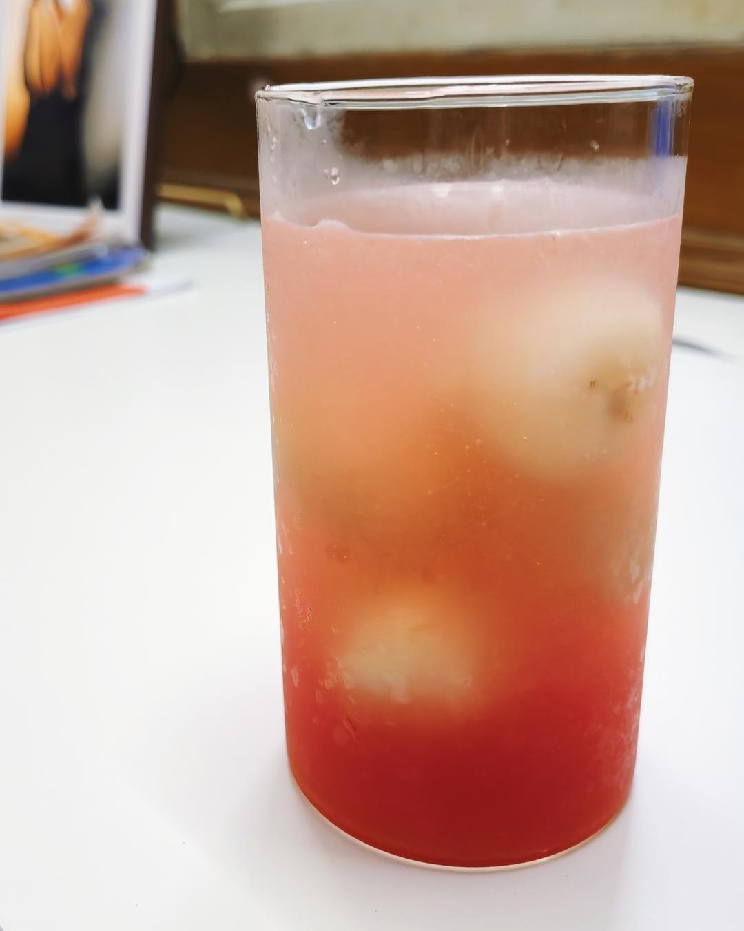 夏天的西瓜荔枝特饮