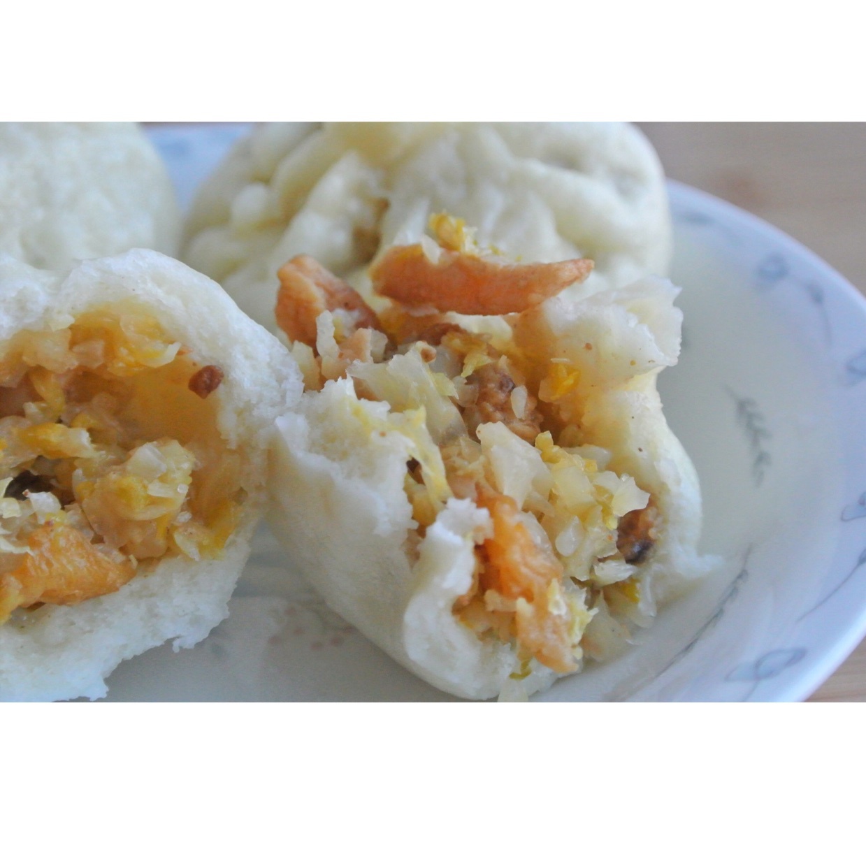 花凉凉做的酸菜油梭子包子