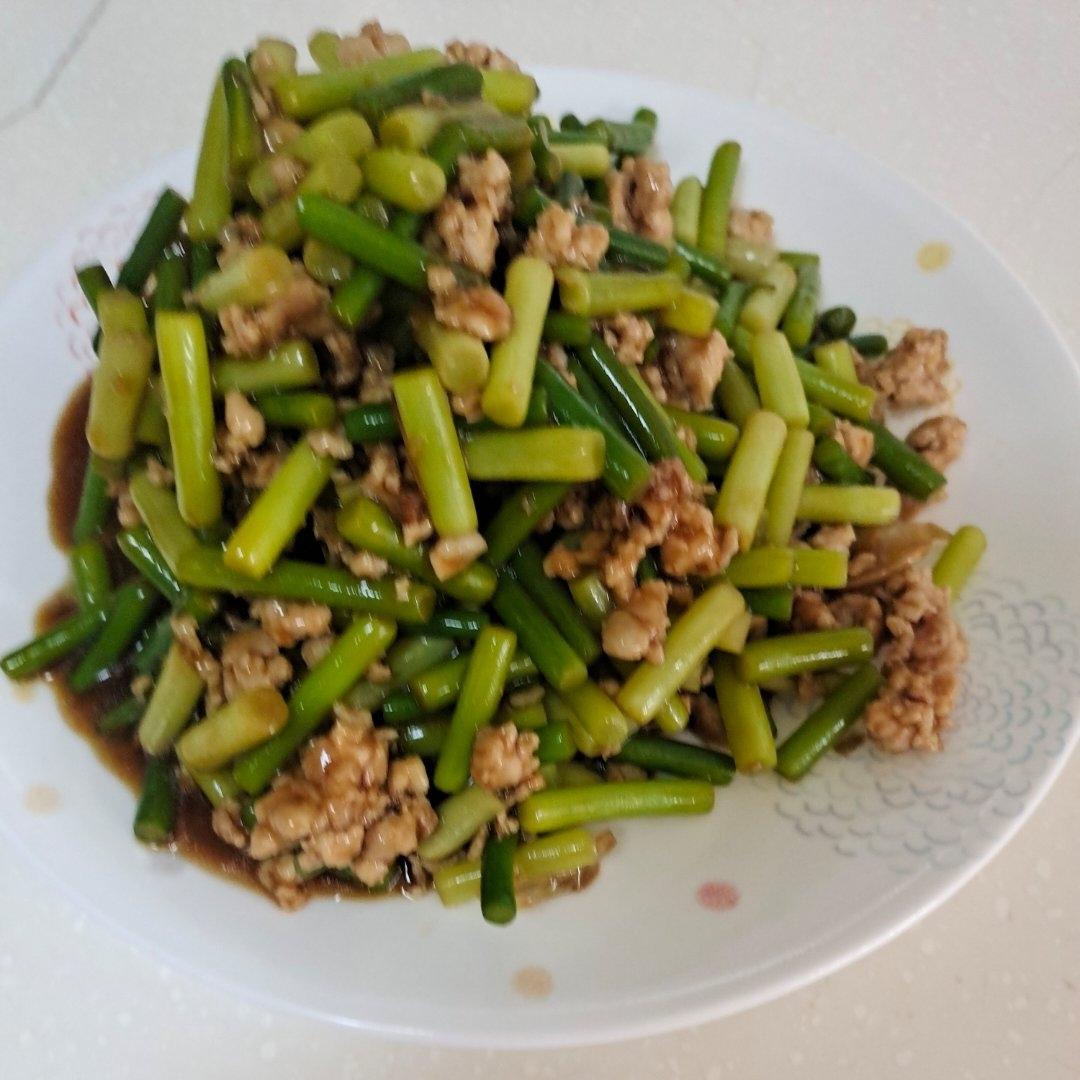 蒜苔炒肉末，三碗米饭都不够吃