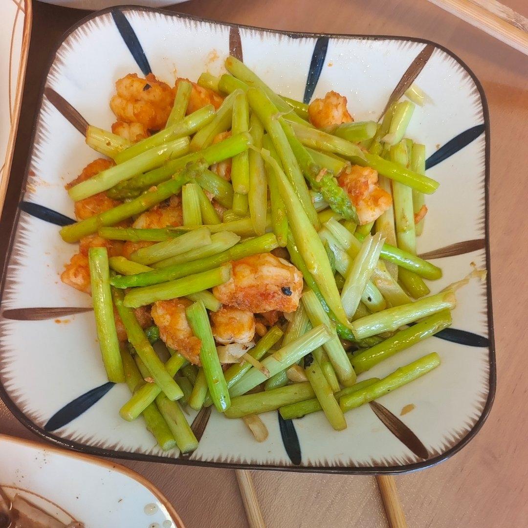 清炒芦笋虾仁