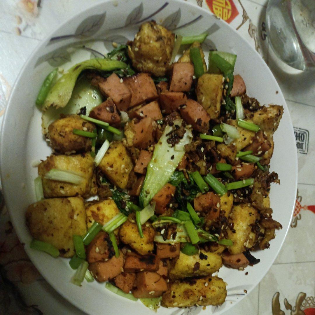 吃一次就爱上的孜然香肠馒头丁