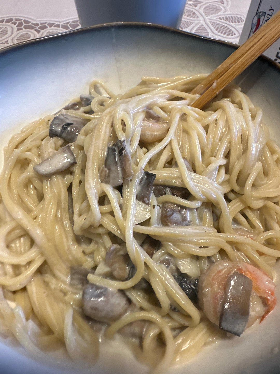 奶油蘑菇培根意大利面