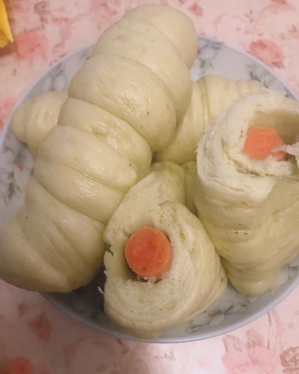 毛毛虫小馒头