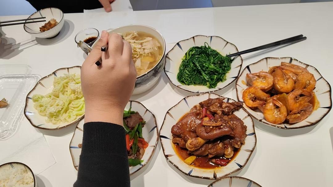 家庭聚餐