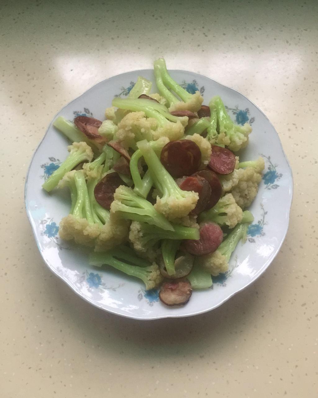 花菜炒腊肠