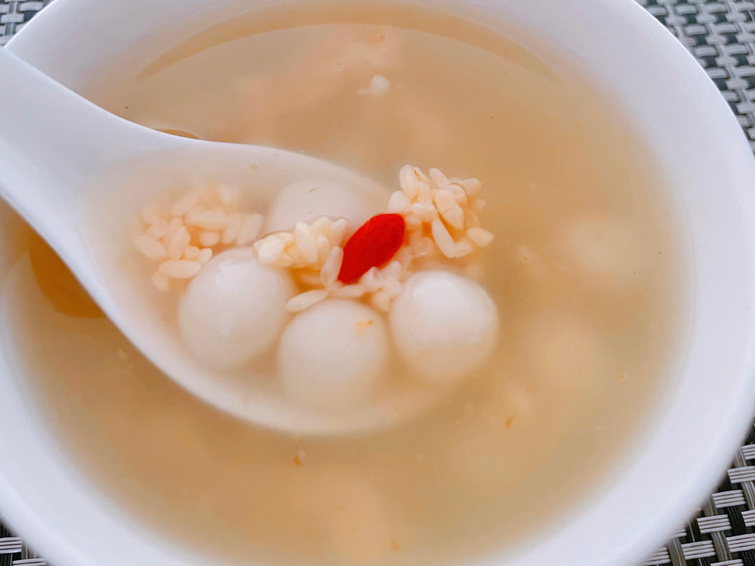 桂花酒酿圆子