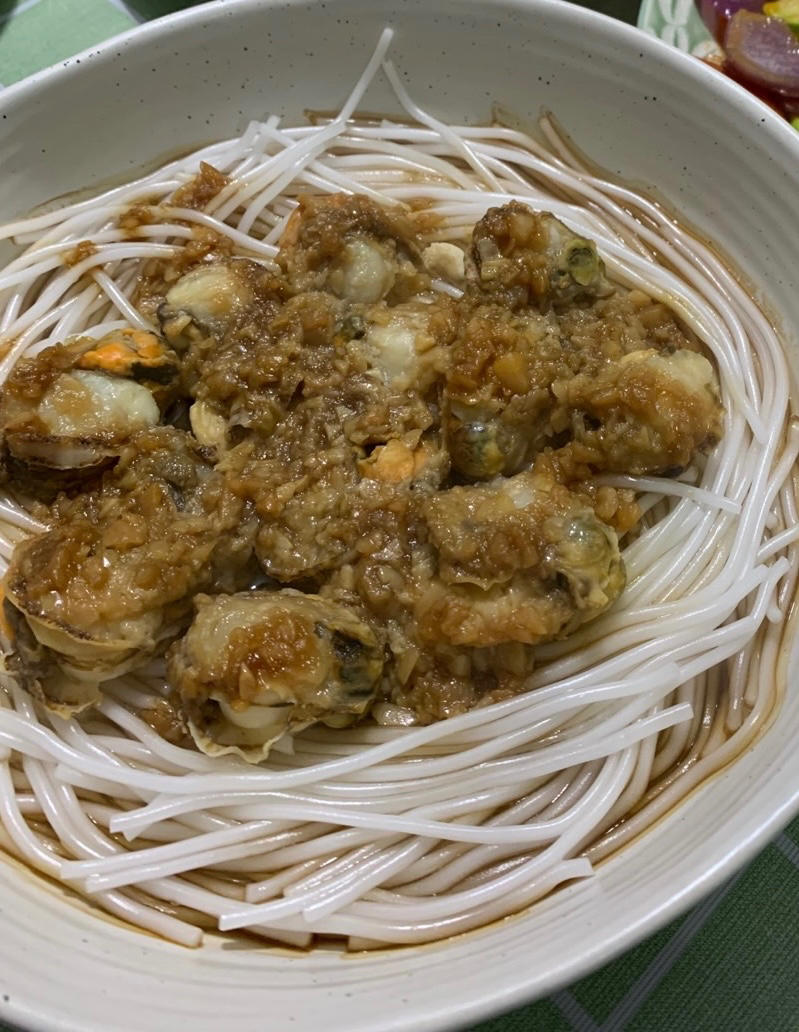 蒜蓉粉丝蒸扇贝