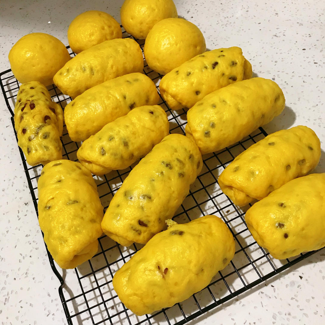 美味南瓜红豆卷，好看又好吃