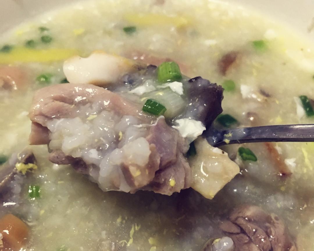 冬菇鲍鱼海参咸鸡粥