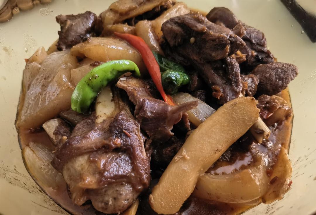 美味香辣啤酒鸭
