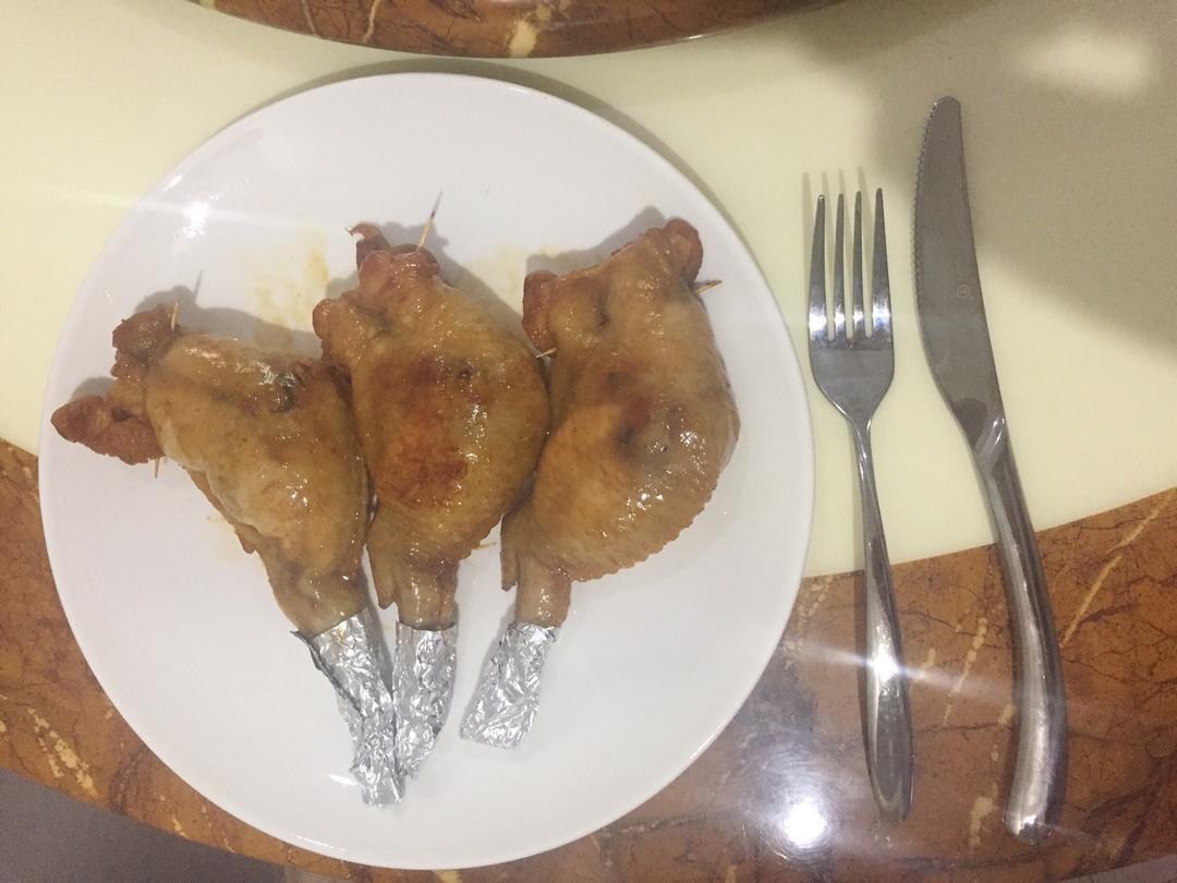 吃到停不下来的鸡翅包饭^_^