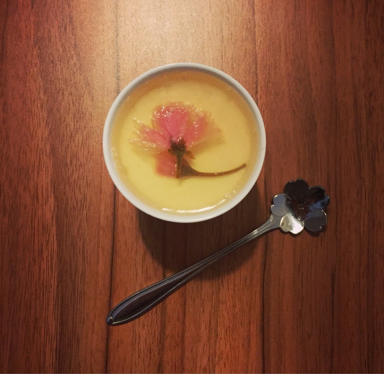 樱花乳酪慕斯蛋糕