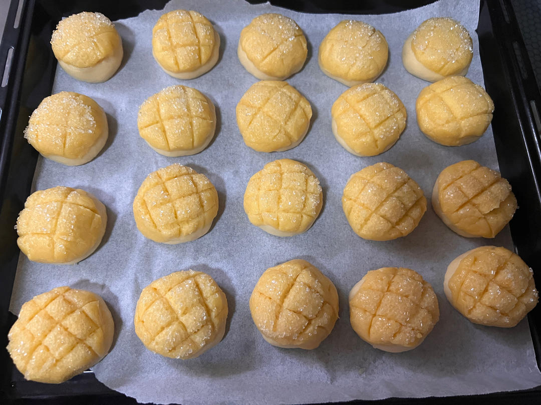 Mini菠萝包｜一口一个｜酥脆好吃～