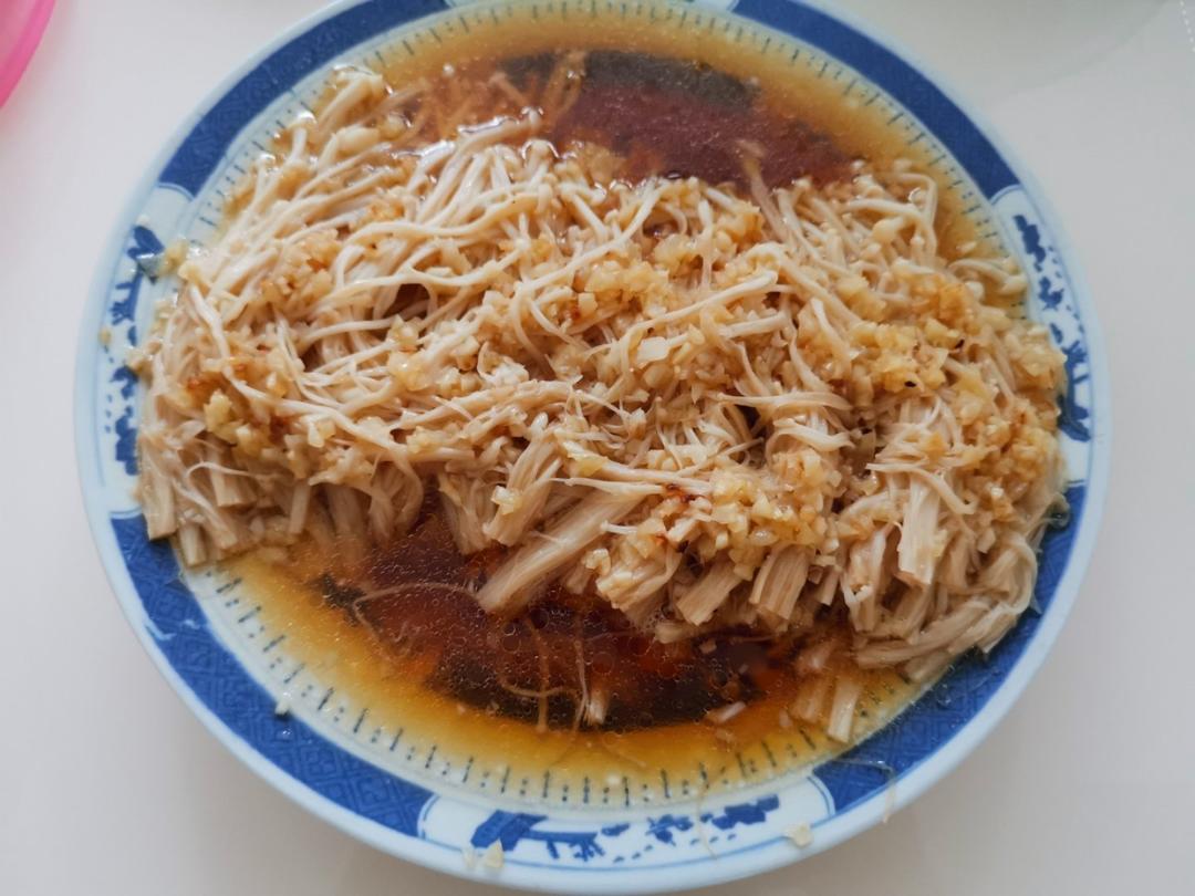 蒜蓉蒸金针菇