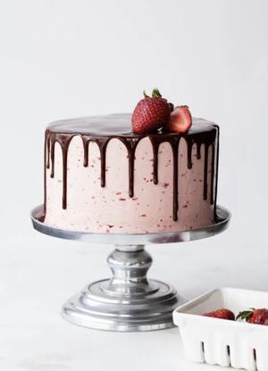 【全网最全合集】搬运🍓漂亮的草莓蛋糕~草莓季装饰灵感图的做法 步骤44