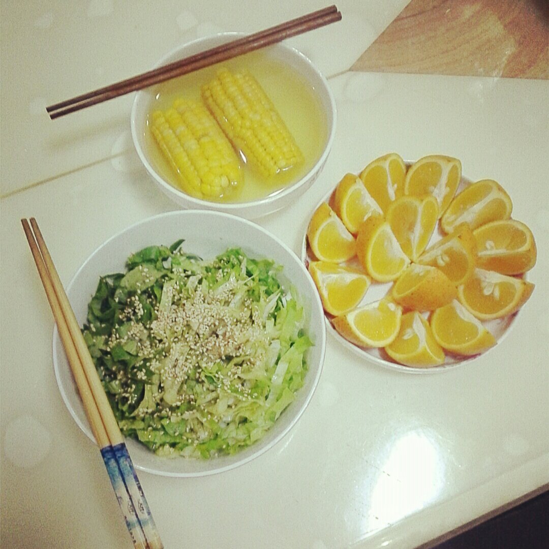 减肥系列=每顿一杯＋蔬果沙拉